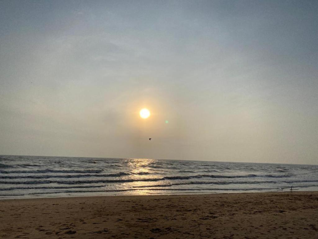 The Sunrise Beach Cafe And Guesthouse บ้านท่าคอย ภายนอก รูปภาพ