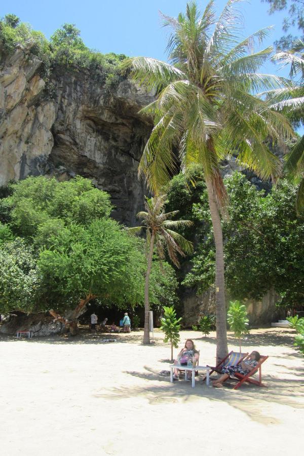 The Sunrise Beach Cafe And Guesthouse บ้านท่าคอย ภายนอก รูปภาพ