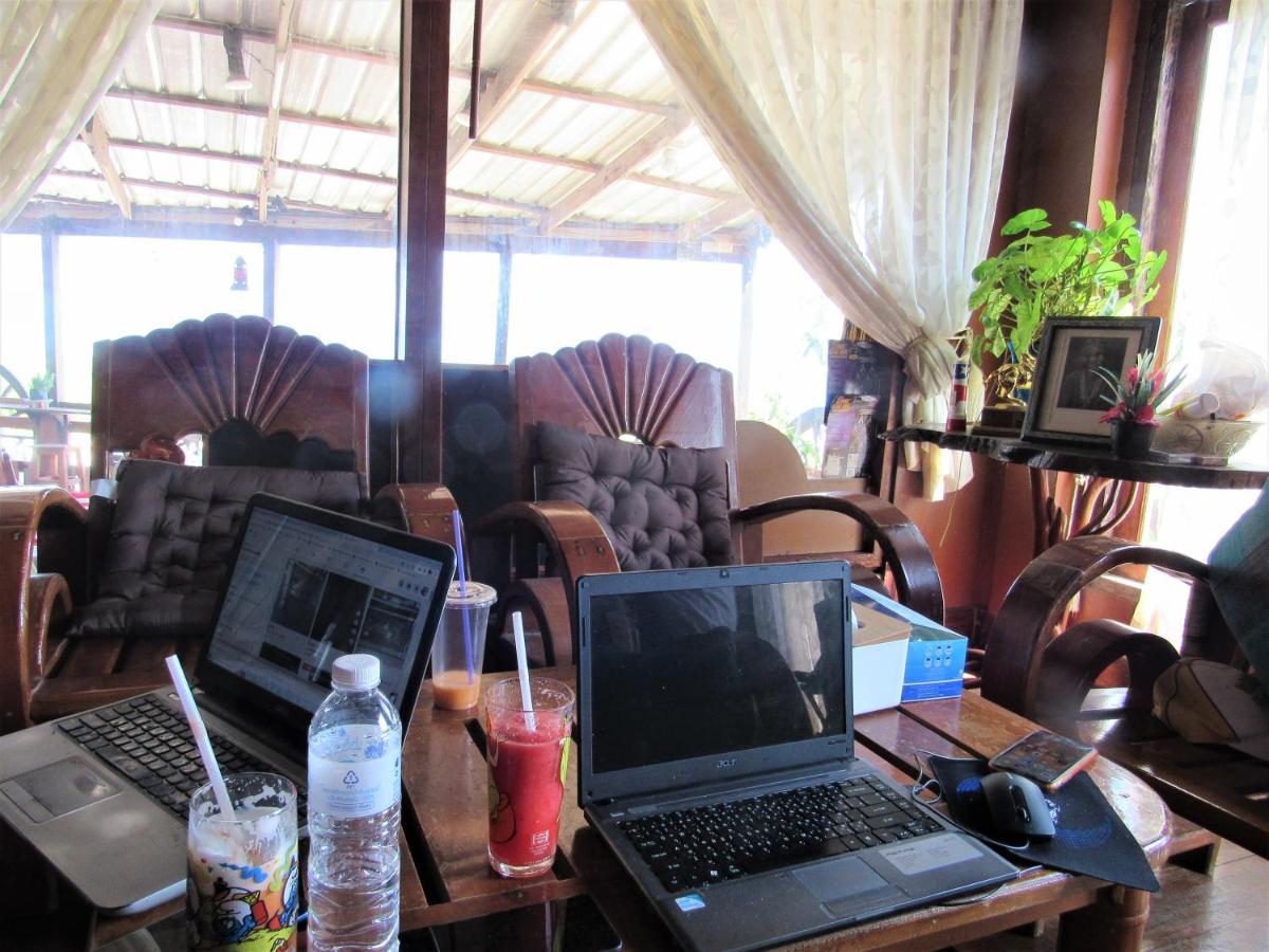 The Sunrise Beach Cafe And Guesthouse บ้านท่าคอย ภายนอก รูปภาพ